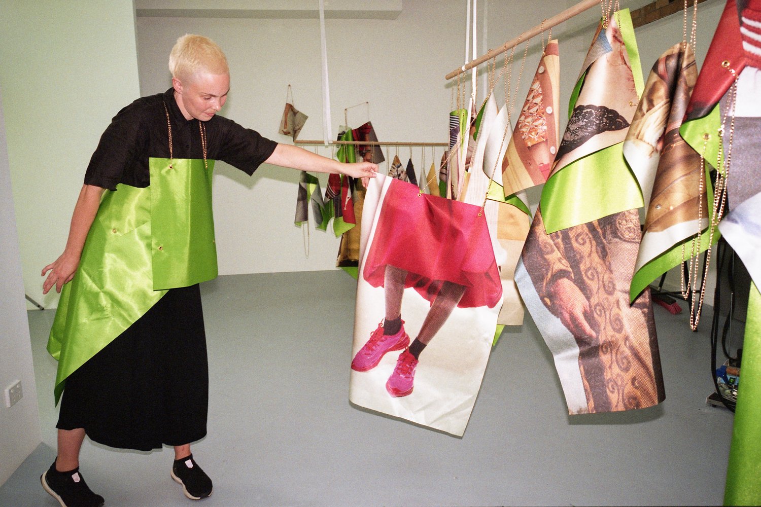 Remie Cibis, Ready-to-Wear, 2022, interactive exhibition/workshop, KINGS Artist Run: North Melbourne/Naarm, photographed by Agnieszka Chabro